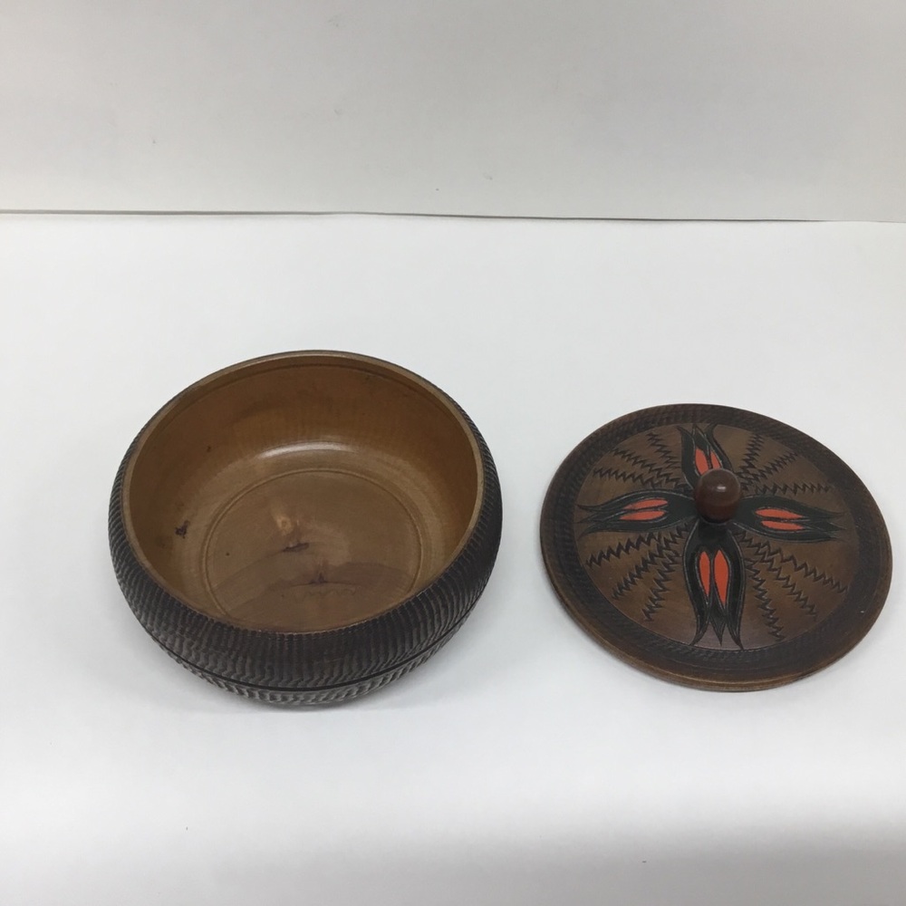 Vintage Wooden Trinket Box - Picture 3 of 6